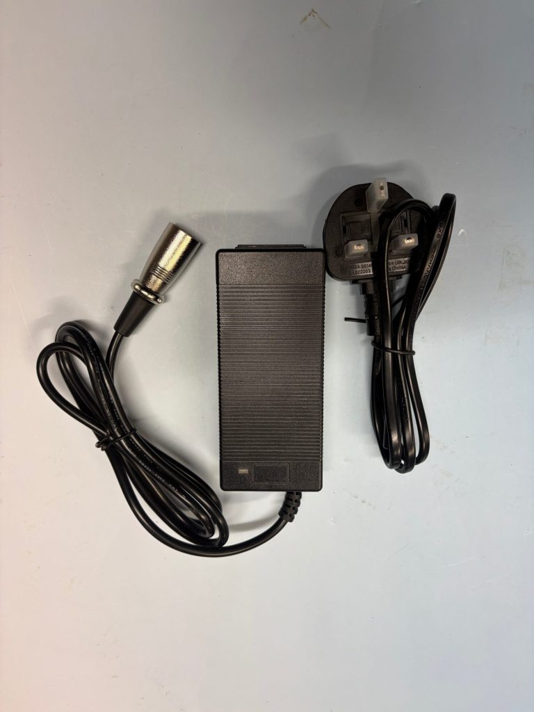 24V 2A 3 Pin Charger