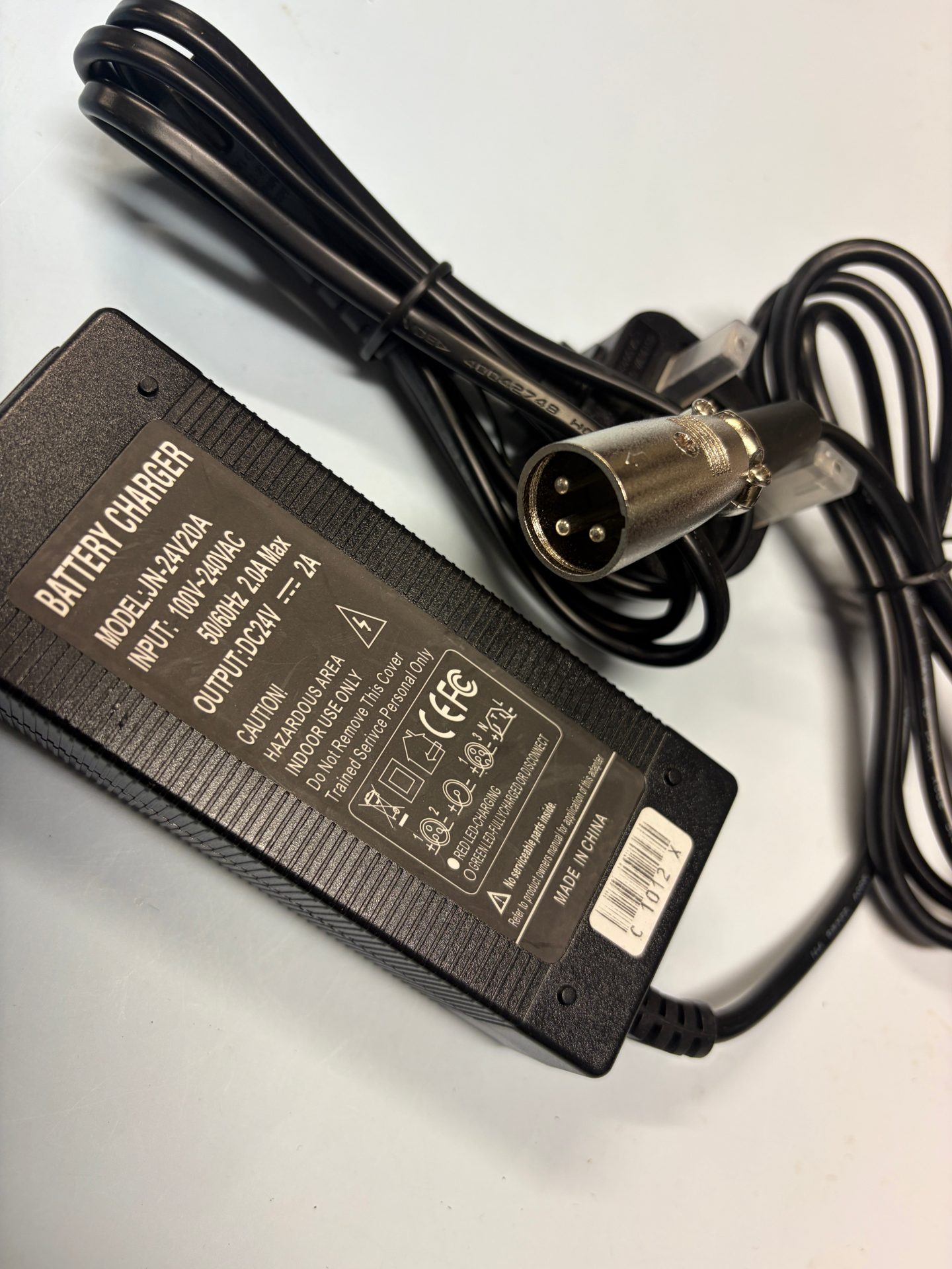24V 2A 3 Pin Charger